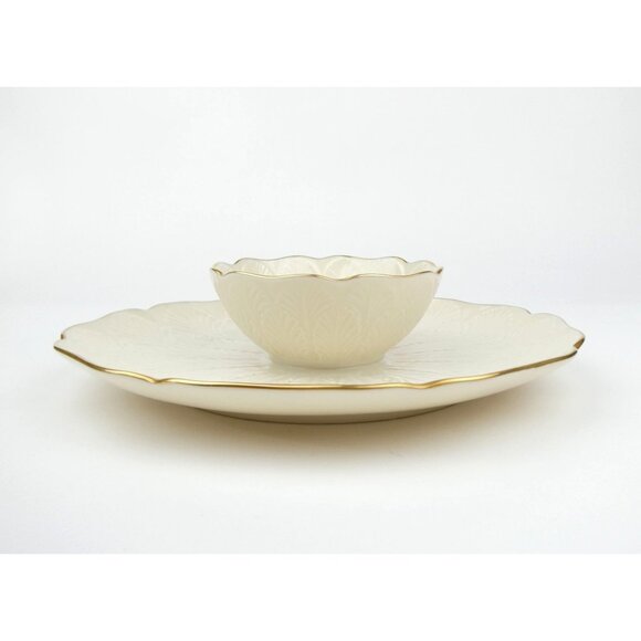 Lenox Vintage Ivory & Gold Leaf Design Greenfield Chip & Dip Serving Platter - Picture 1 of 11